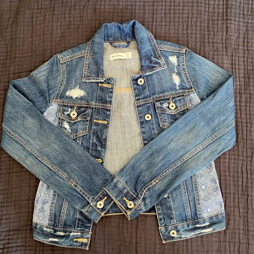 Abercrombie Kids Jean Jacket Size Large